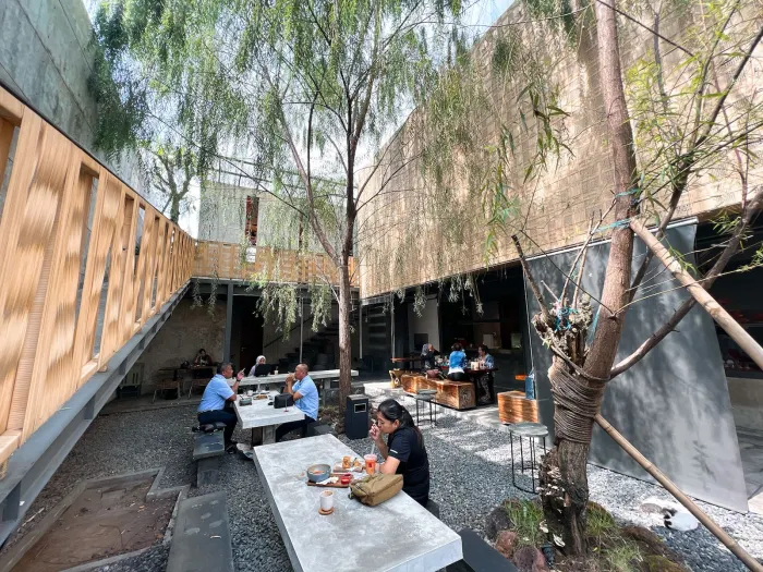 Kafe Murah di Bandung dengan Wifi Kencang